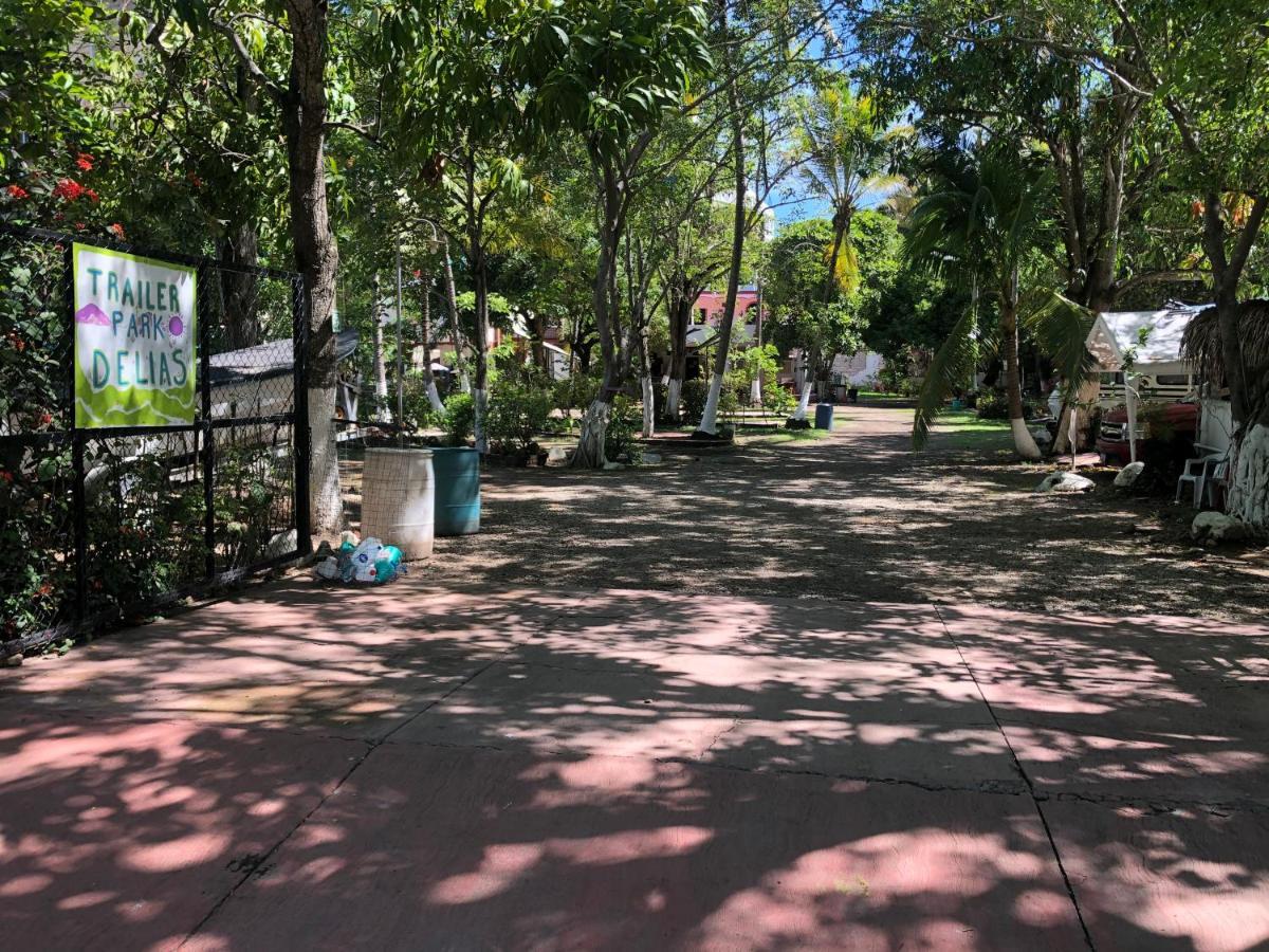 Delias Trailer Park Hotel Rincon de Guayabitos Ngoại thất bức ảnh