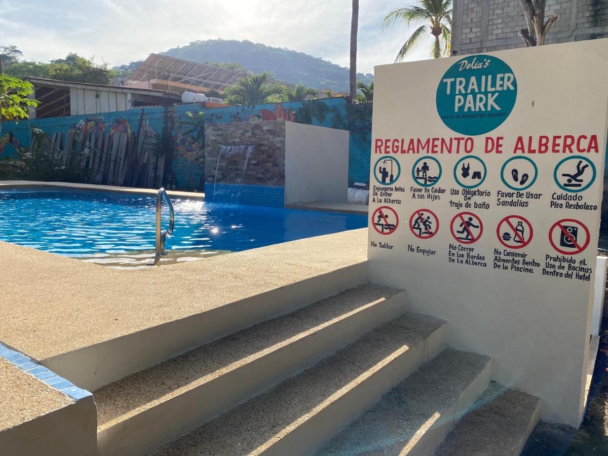 Delias Trailer Park Hotel Rincon de Guayabitos Ngoại thất bức ảnh